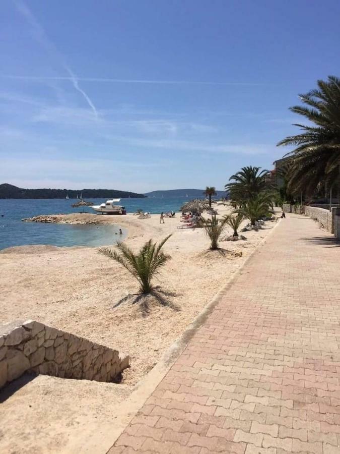 Apartment Ileana Trogir Exteriör bild