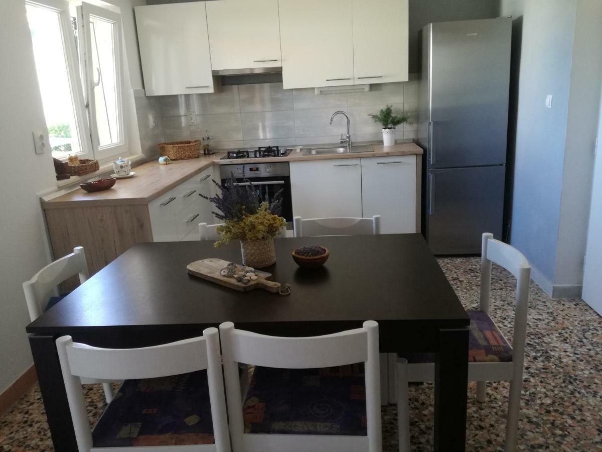 Apartment Ileana Trogir Exteriör bild